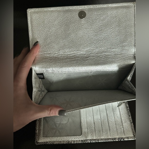 BODHI Large Wallet, Leather/Suede-like Material, worn once. 8 by 4 by 1 inches. - Picture 6 of 6